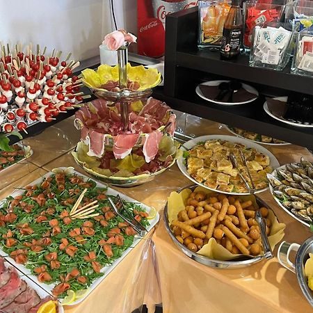 Hotel Napoleon San Mauro Mare المظهر الخارجي الصورة
