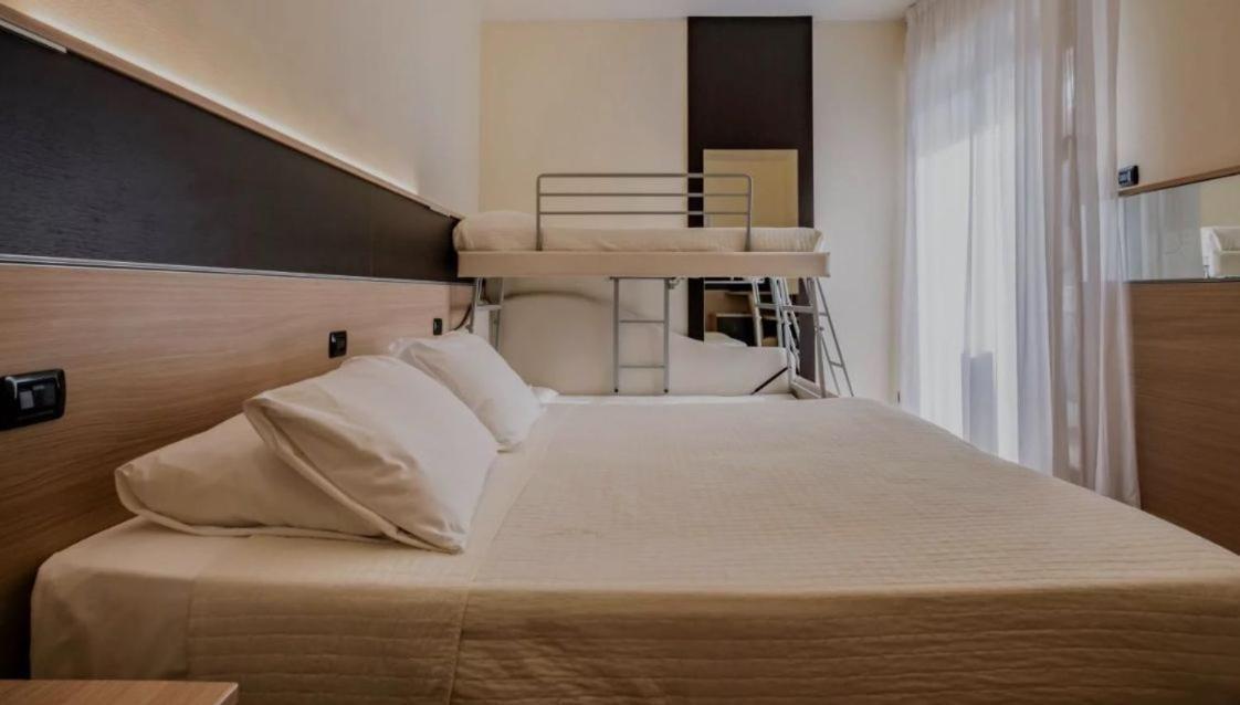 Hotel Napoleon San Mauro Mare المظهر الخارجي الصورة