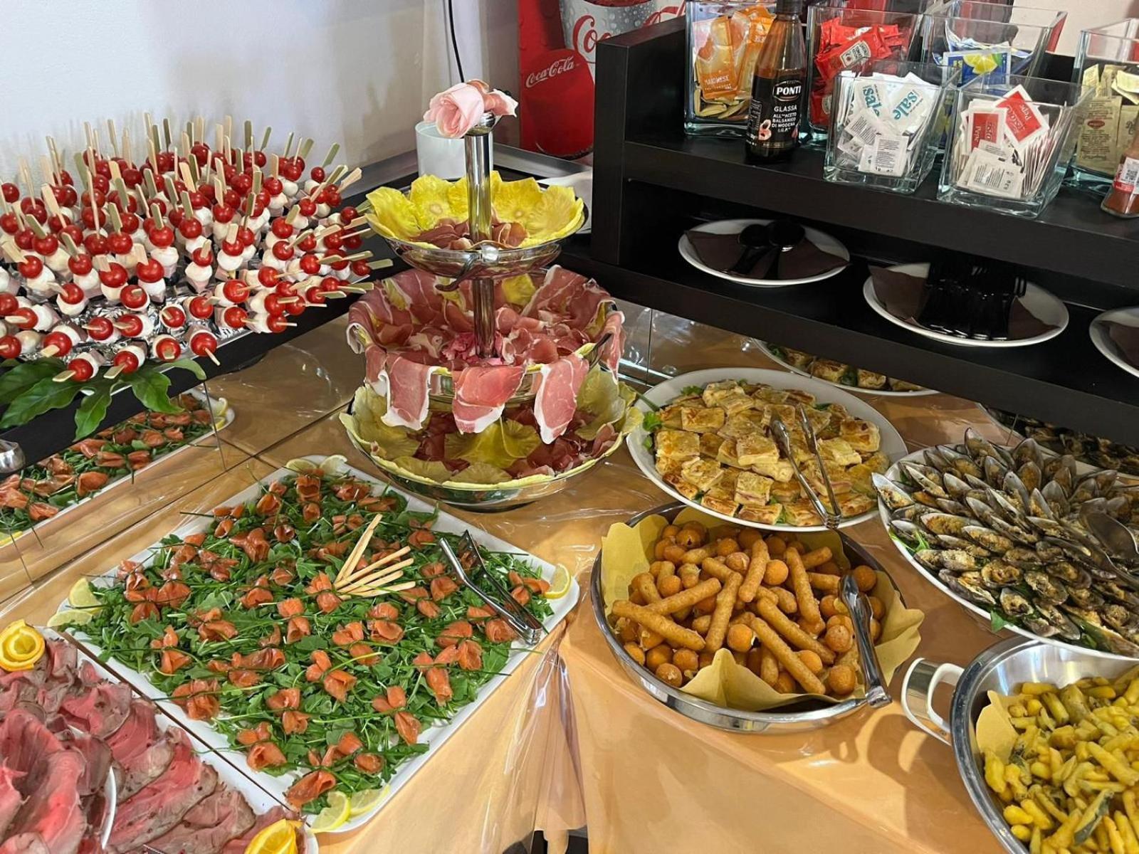Hotel Napoleon San Mauro Mare المظهر الخارجي الصورة