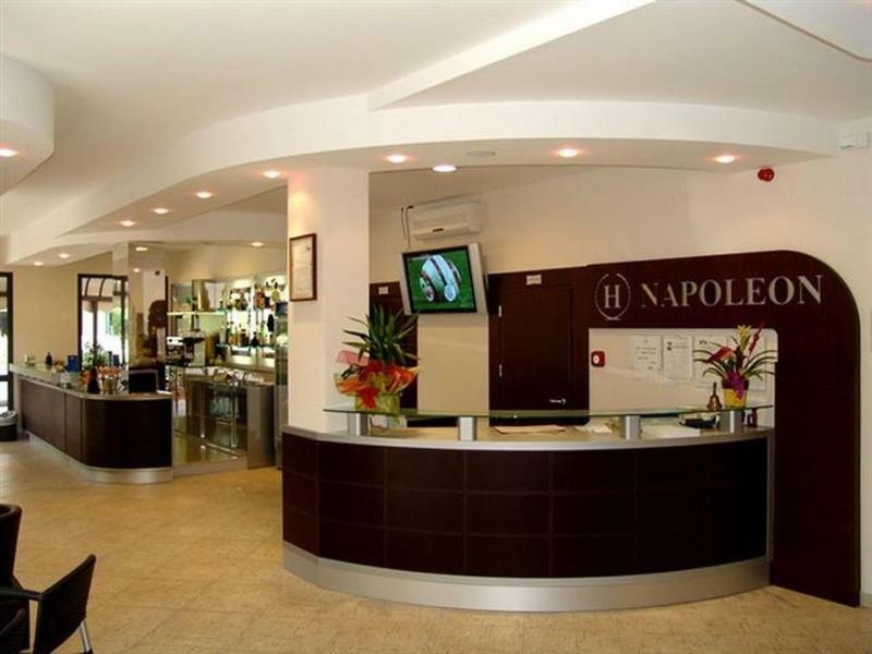 Hotel Napoleon San Mauro Mare المظهر الخارجي الصورة